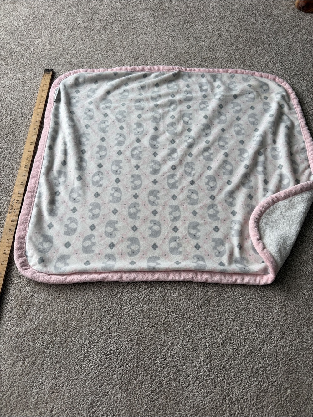 Blankets & Beyond Baby Blanket Elephant Pink white Sherpa Back